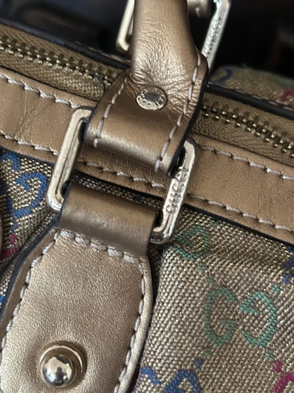 Beautiful bag beautiful shoulder